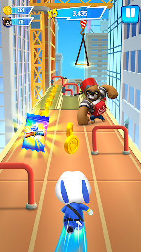 Talking Tom Hero Dash Screenshot 2